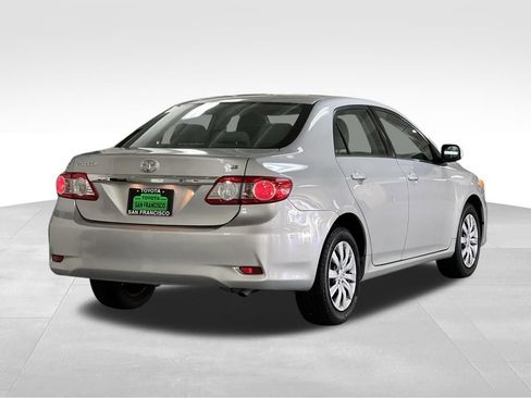 Used 2013 Toyota Corolla LE image 5
