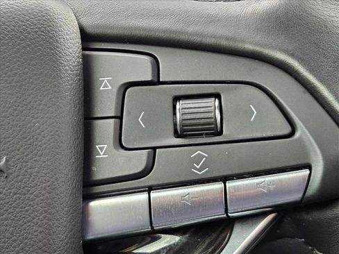 Used 2021 Cadillac XT6 Premium Luxury image 27