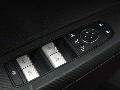 Used 2023 Mitsubishi Outlander SE image 20