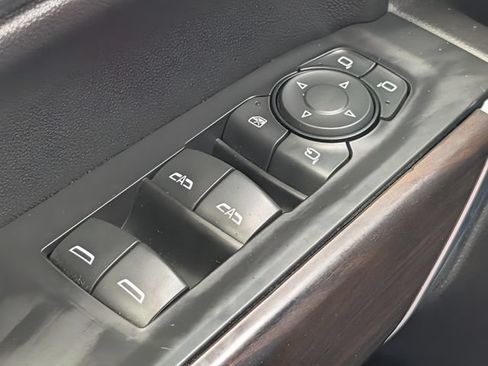 Used 2021 GMC Sierra 1500 SLT AWD/4WD image 25