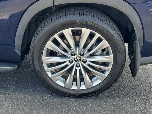 Used 2022 Toyota Highlander Platinum FWD image 33