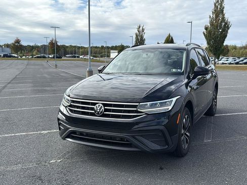 Used 2022 Volkswagen Tiguan S image 14