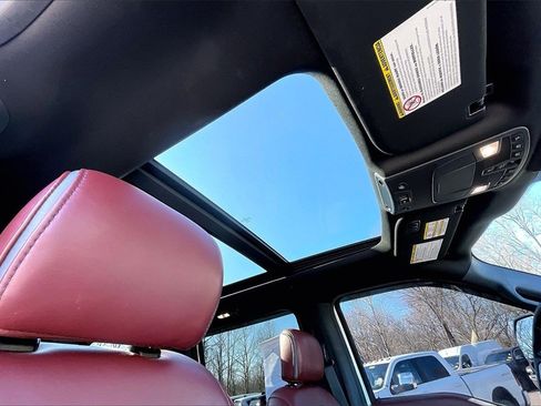 Used 2022 Ford F250 Platinum w/ FX4 Off-Road Package image 22