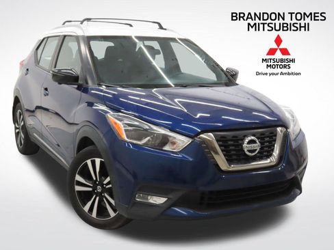 Used 2018 Nissan Kicks SR w/ Premium Package FWD image 1