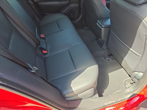 New 2026 Toyota Prius Plug-In Hybrid FWD image 31