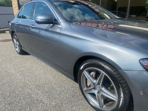 Used 2017 Mercedes-Benz E 300 4MATIC image 34