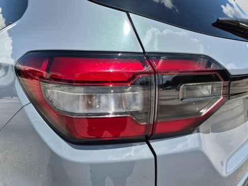 Certified 2023 Honda Pilot Touring image 32