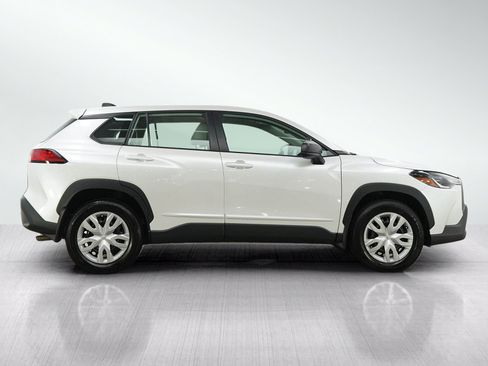 Used 2022 Toyota Corolla Cross L AWD/4WD image 6