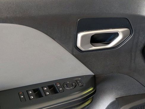 Used 2025 Kia K4 FWD image 13