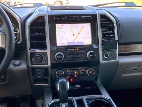 Used 2020 Ford F150 Lariat w/ Equipment Group 502A Luxury image 6