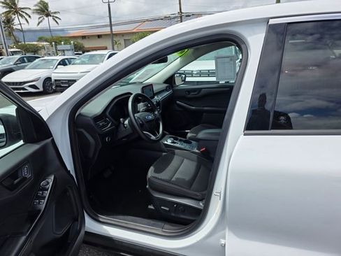Used 2024 Ford Escape Active image 9