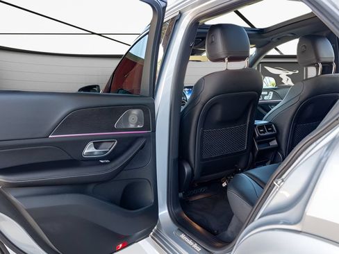 Used 2024 Mercedes-Benz GLE 450 4MATIC w/ AMG Line Exterior image 44