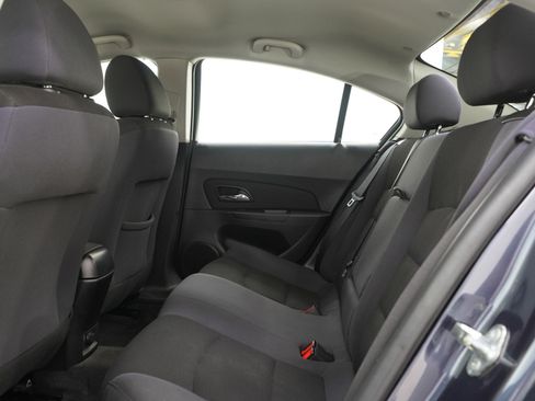 Used 2014 Chevrolet Cruze LT image 16