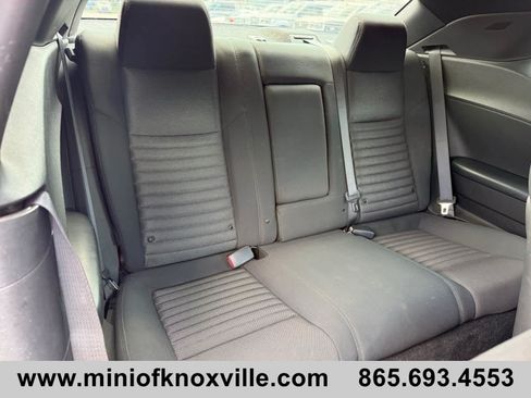 Used 2011 Dodge Challenger RWD image 17
