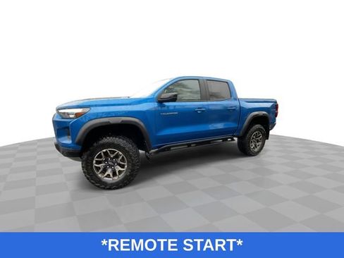 Used 2024 Chevrolet Colorado ZR2 w/ Technology Package image 5