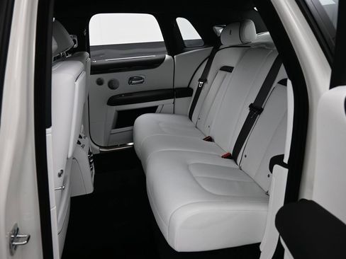 New 2027 Rolls-Royce Ghost Black Badge AWD/4WD image 26