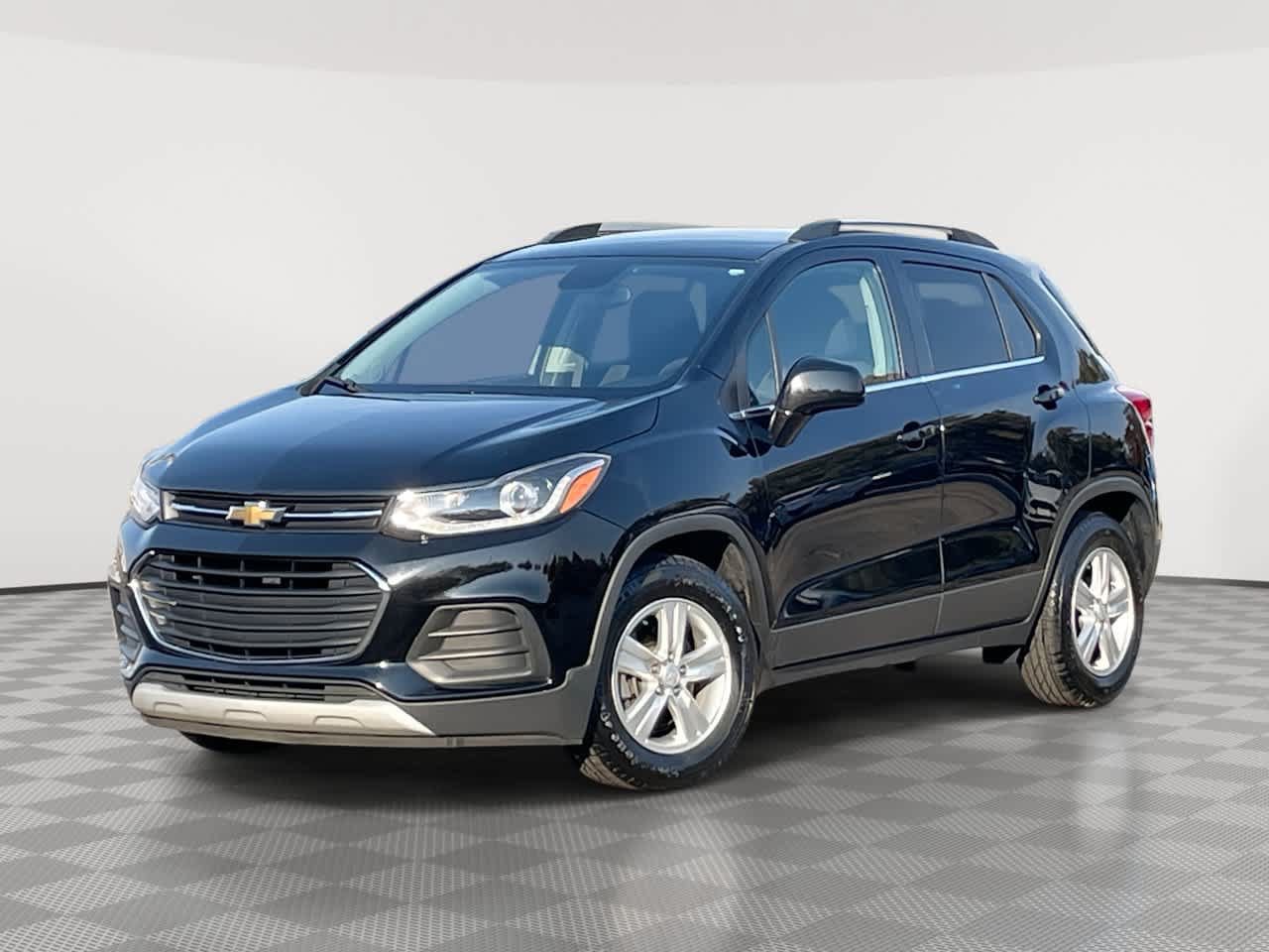 Used 2019 Chevrolet Trax LT FWD image 1