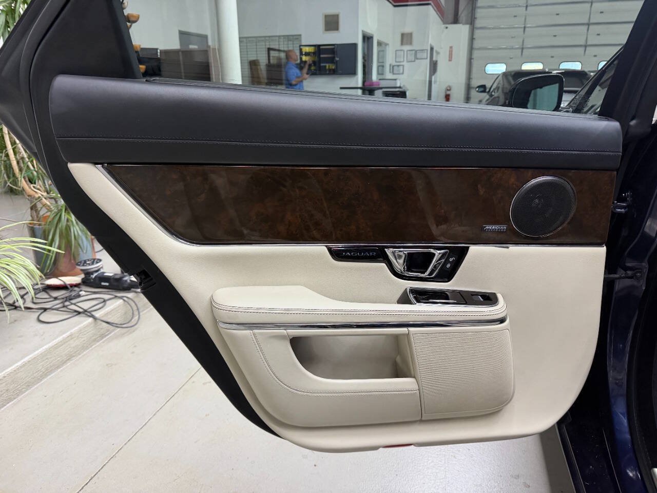 Used 2019 Jaguar XJ L Portfolio AWD/4WD image 12