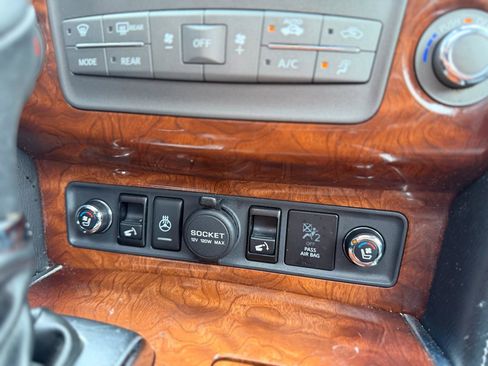 Used 2016 INFINITI QX80 Limited AWD/4WD image 32