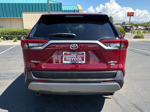 Certified 2022 Toyota RAV4 Limited AWD/4WD image 4