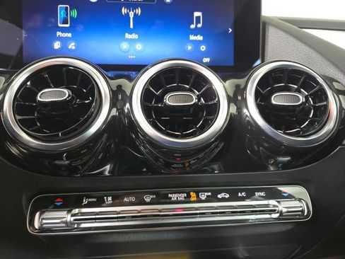 Certified 2026 Mercedes-Benz GLA 250 4MATIC image 11