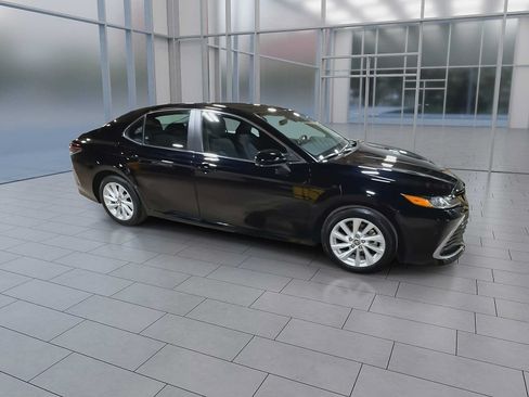 Used 2024 Toyota Camry LE AWD/4WD image 2