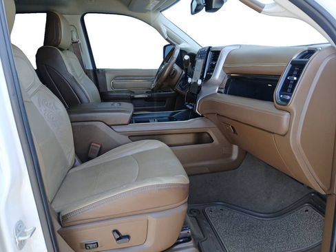 Used 2023 RAM 2500 Limited AWD/4WD image 24