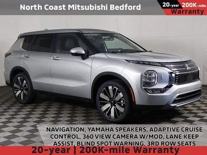 New 2025 Mitsubishi Outlander SE