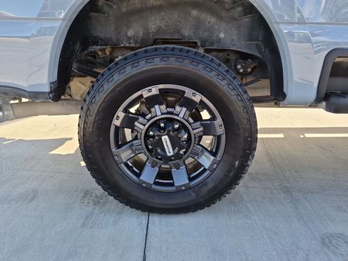 Used 2024 Ford F250 Lariat w/ Sport Appearance Package AWD/4WD image 13