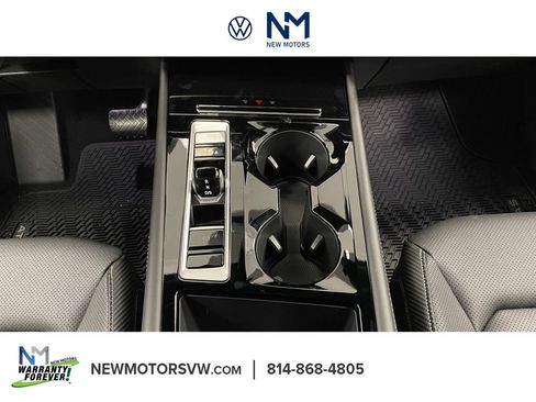 New 2026 Volkswagen Atlas Cross Sport SE image 9