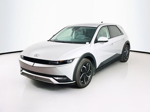 Used 2024 Hyundai Ioniq 5 SEL image 3