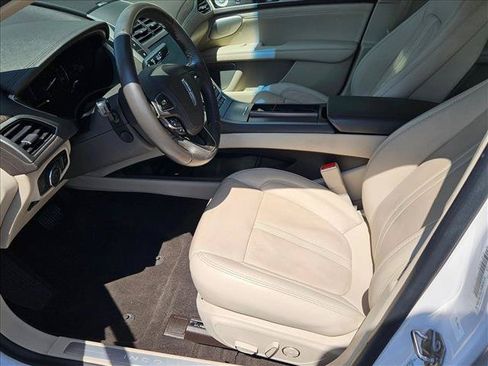 Used 2020 Lincoln MKZ Reserve w/ Luxury Package FWD image 15