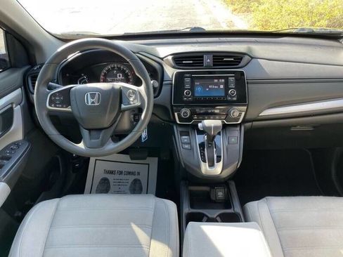 Used 2017 Honda CR-V LX image 2