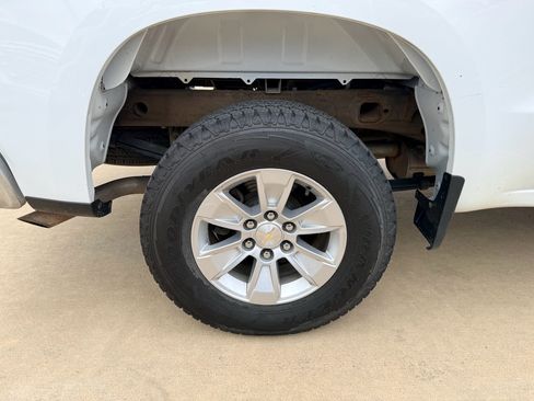 Used 2021 Chevrolet Silverado 1500 LT w/ Safety Package II AWD/4WD image 30
