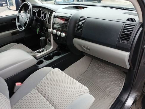 Used 2011 Toyota Tundra 2WD CrewMax w/ SR5 Pkg image 29