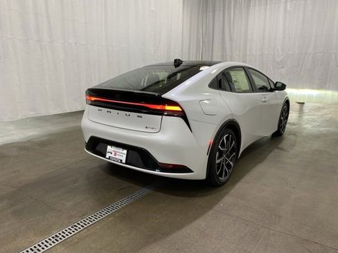 New 2026 Toyota Prius XSE image 3