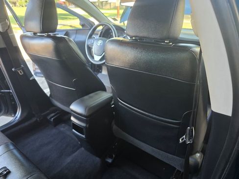Used 2018 Toyota Corolla SE w/ Body Protection Package FWD image 28