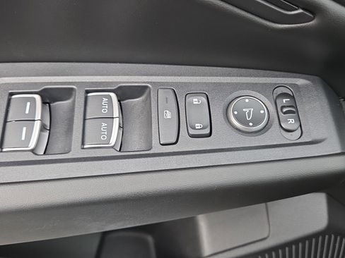 Used 2023 Honda Accord EX image 32