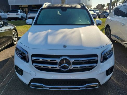 Used 2022 Mercedes-Benz GLB 250 4MATIC image 4