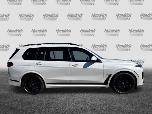 Used 2026 BMW X7 xDrive40i w/ M Sport Package AWD/4WD image 10
