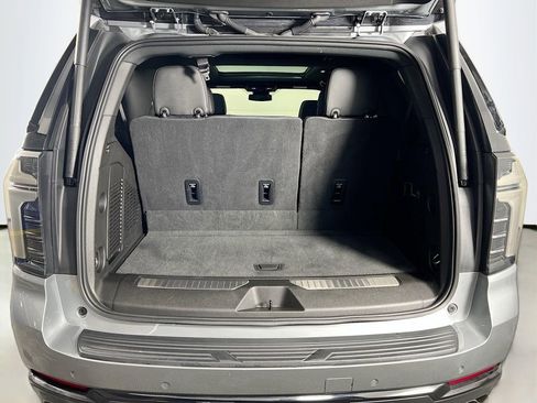 Used 2025 Chevrolet Tahoe RST w/ RST Capability Package image 28