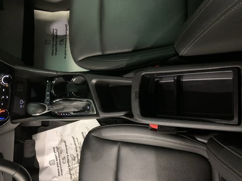 Used 2024 Buick Encore GX Sport Touring image 15