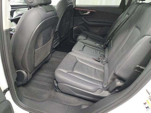 Used 2024 Audi Q7 3.0T Premium Plus image 19