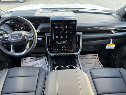 New 2026 GMC Yukon XL Elevation image 16