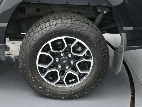 Used 2022 Ford F150 XLT w/ Equipment Group 302A High AWD/4WD image 39