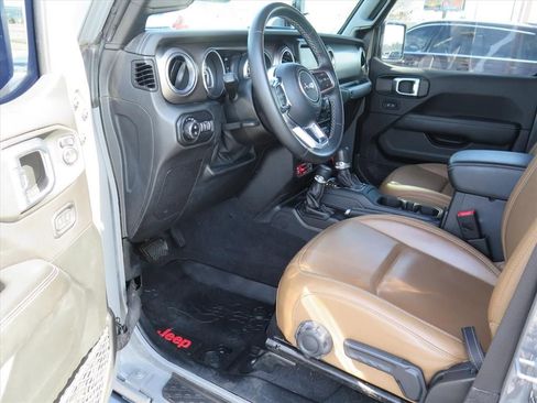 Used 2021 Jeep Gladiator Rubicon w/ Trailer Tow Package image 10