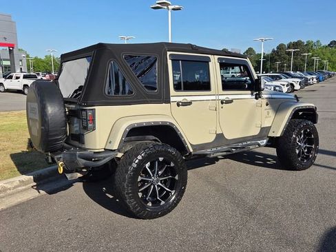 Used 2017 Jeep Wrangler Unlimited Sahara w/ Quick Order Package 24E Chief image 11