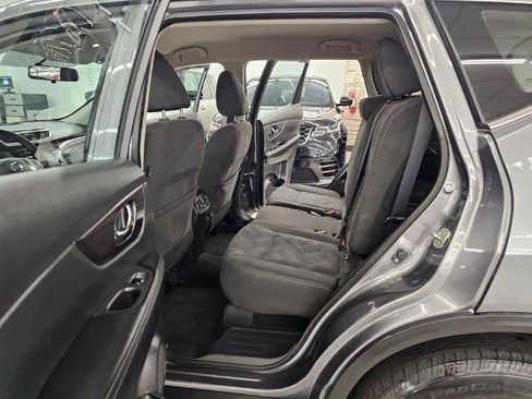 Used 2016 Nissan Rogue S AWD/4WD image 29