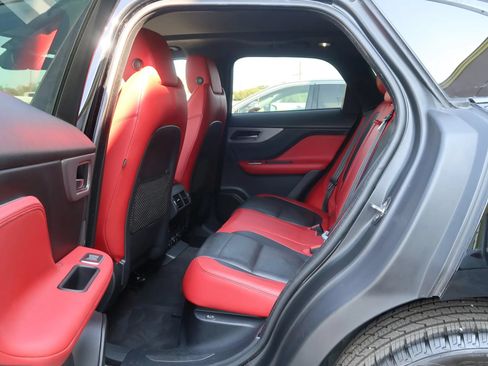 Used 2019 Jaguar F-PACE S AWD/4WD image 18