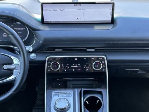 Used 2024 Genesis GV80 2.5T image 14